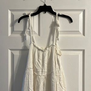 White baby doll dress with pockets